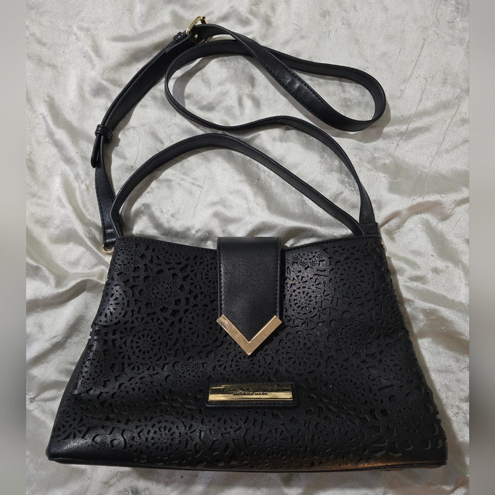 EUC Marc New York Andrew Marc Black Perforated Adj Crossbody Strap Handbag Purse